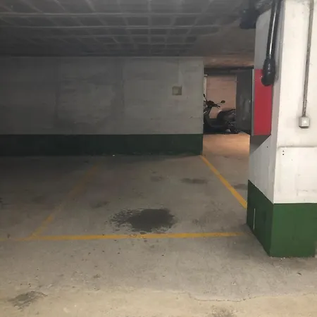 Piso Amplio En Con Parking Apartamento Vigo